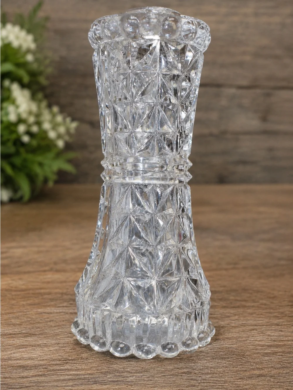 Vintage Clear Cut Glass Bud Vase Starburst Fan Pattern Scalloped Rim 6.5 Inch